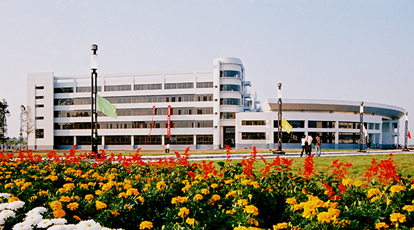 万象城awcsport官网校园风景